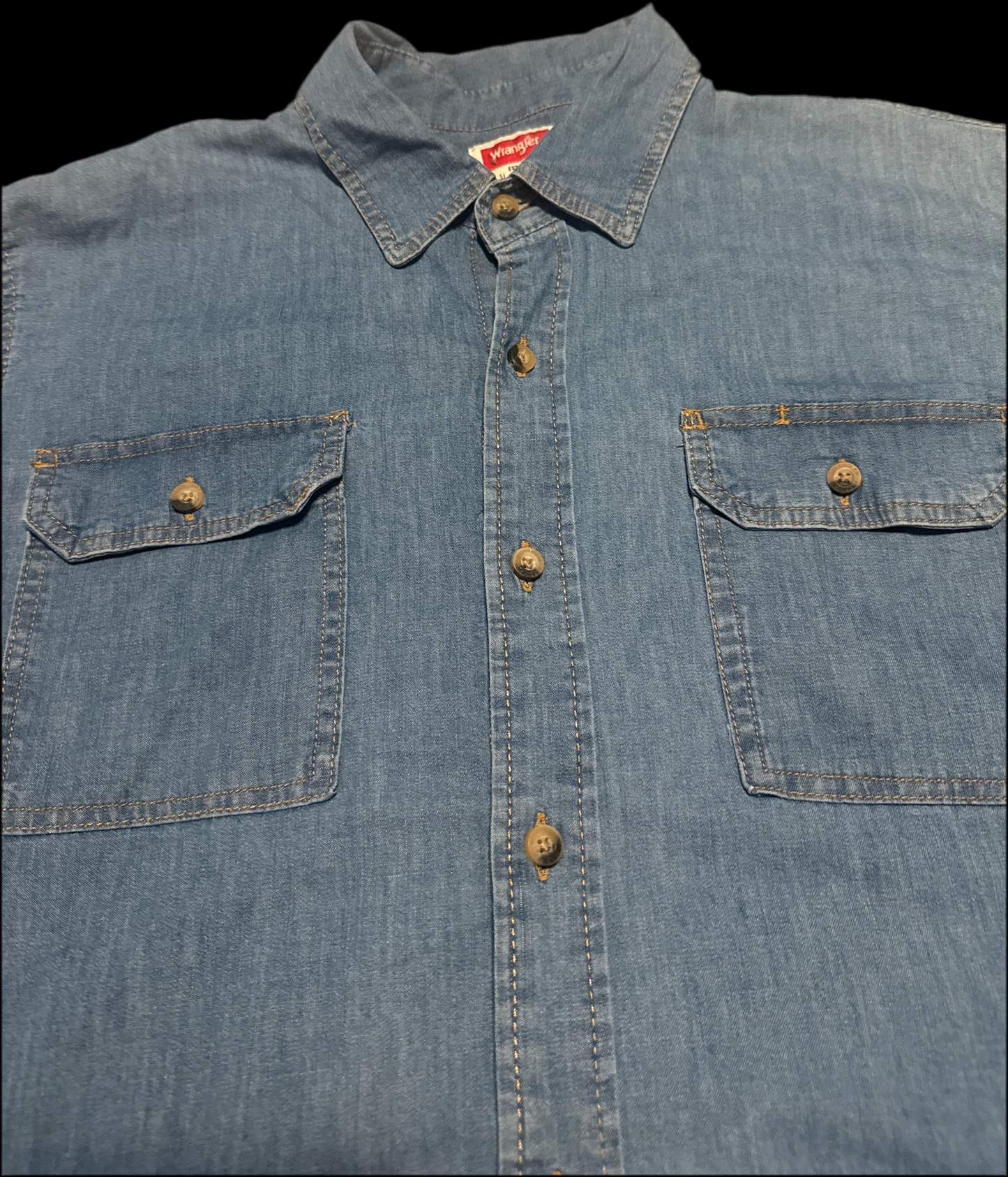 Wrangler long sleeve button up shirt