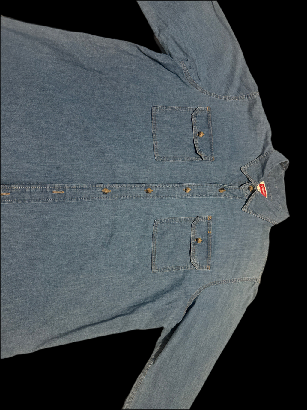 Men Wrangler long sleeve button up shirt